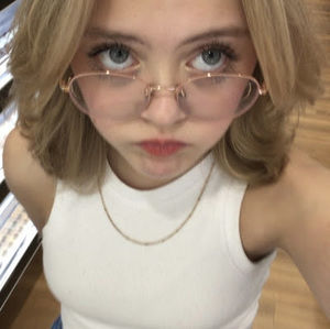 Meet your Posher, Delaney_paul